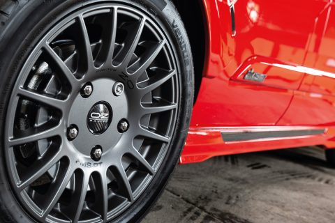 OZ racing wheels on a red Ford Transit Custom MS-RT