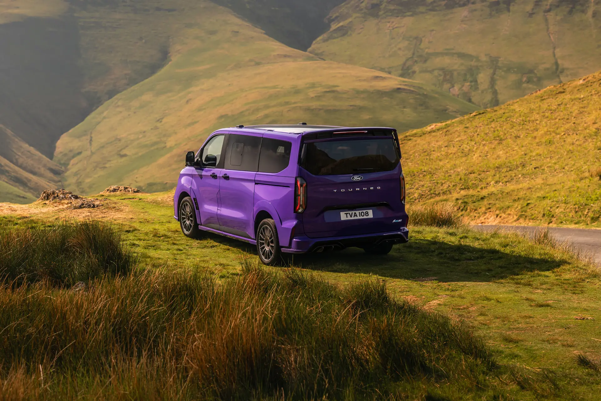 driving the ford tourneo ms-rt